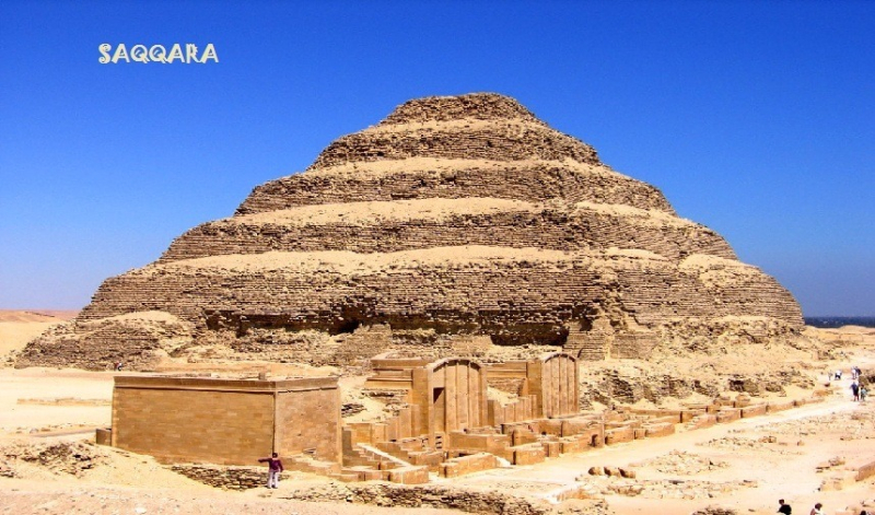 Saqqara y la Pirámide Escalonada