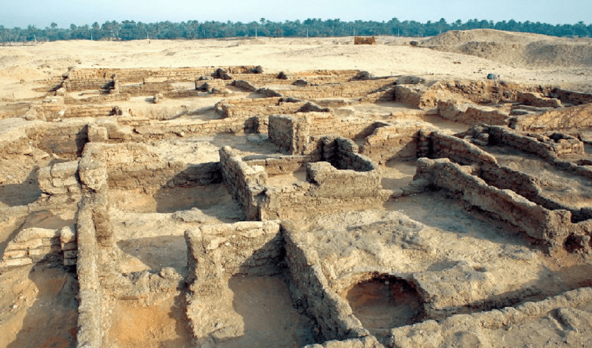 Tour dal Cairo a Tel El amarna in El Minya