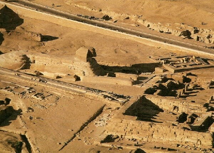 Giza Pyramids half day tour