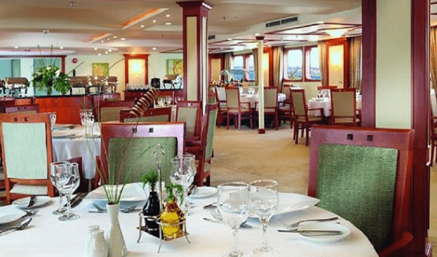 MS Royal Lotus Egitto Movenpick Crociera di Lusso MS Royal Lotus Egitto Movenpick Crociera di Lusso
