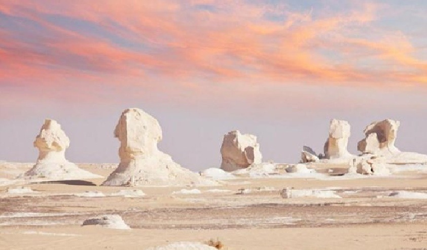 Desierto Blanco y Oasis de Baharya