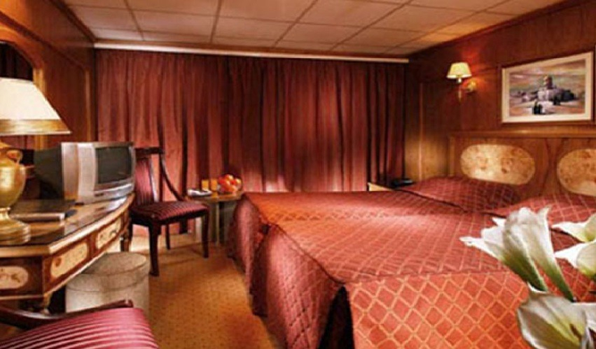 Nubian Sea Lago Nasser Crucero Nilo