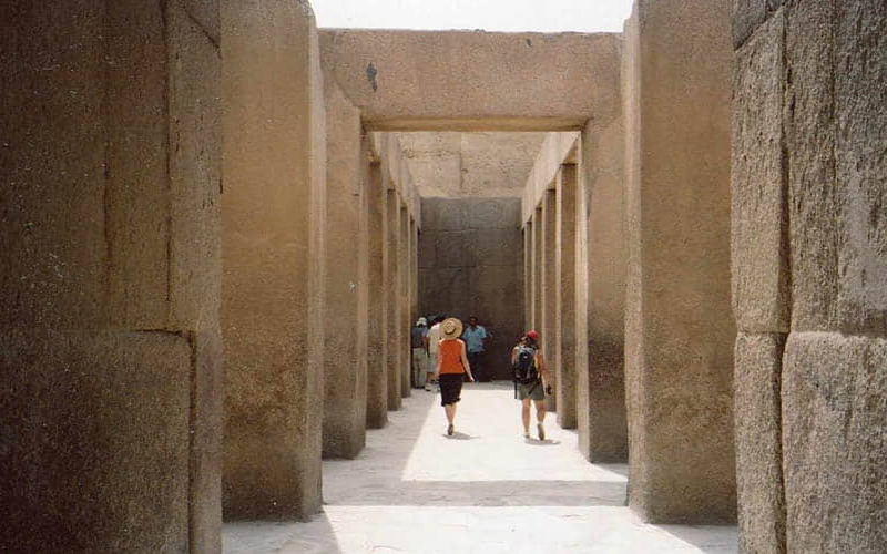 Giza Pyramids half day tour