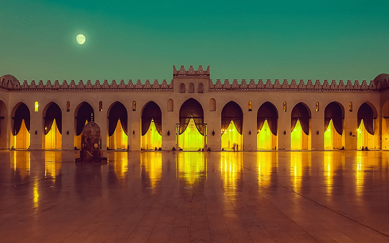 alhakim mosque Muizz street