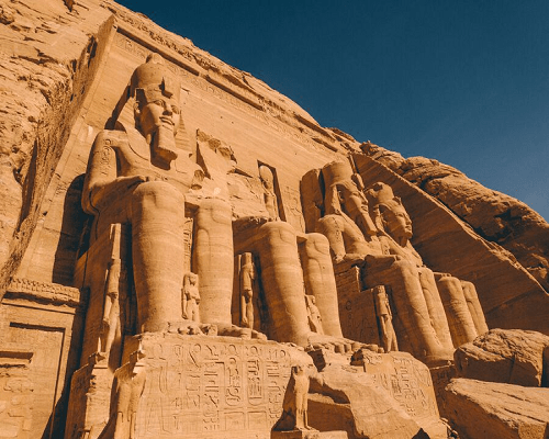 Crociere di lusso Abu Simbel Assuan sul lago Nasser Egitto Crociere di lusso Abu Simbel Assuan sul lago Nasser Egitto