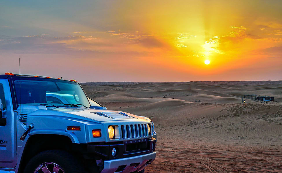 Safari Dune Dubai in Hummer