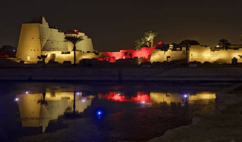 Suoni e Luci al Tempio di Karnak Luxor Suoni e Luci al Tempio di Karnak Luxor