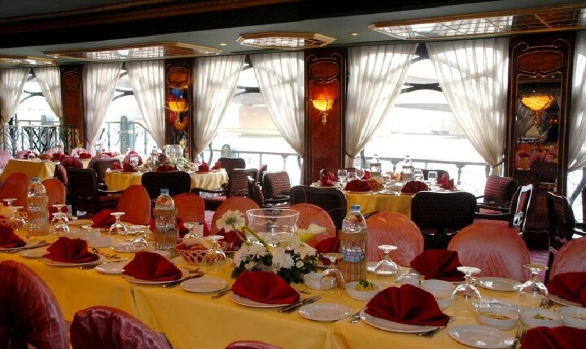 Tours Las Piramides y Almuerzo en Crucero Nilo de Port Said