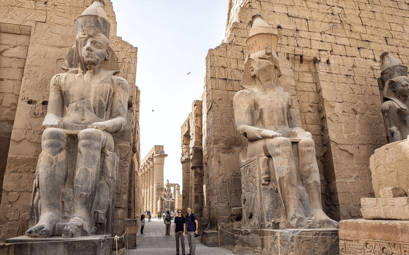 Escursione all Riva Est Tempio di Karnak e Luxor Escursione all Riva Est Tempio di Karnak e Luxor