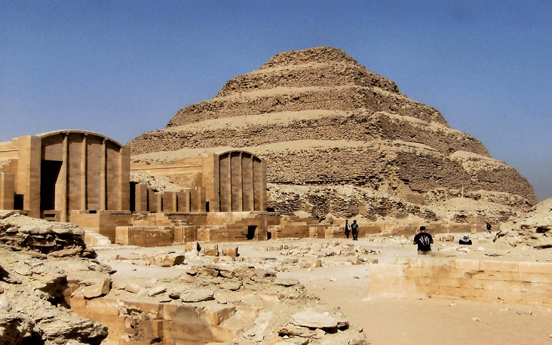 La piramide a gradoni e il complesso di Saqqara