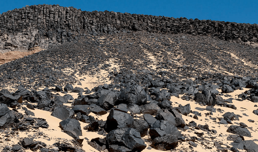 Egypt Black Desert, El Bahariya Egypt Black Desert, El Bahariya