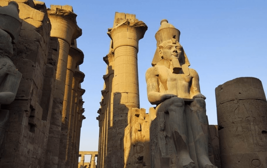 Escursioni Luxor & Cairo da Hurghada, 2 giorni  Escursioni Luxor & Cairo da Hurghada, 2 giorni