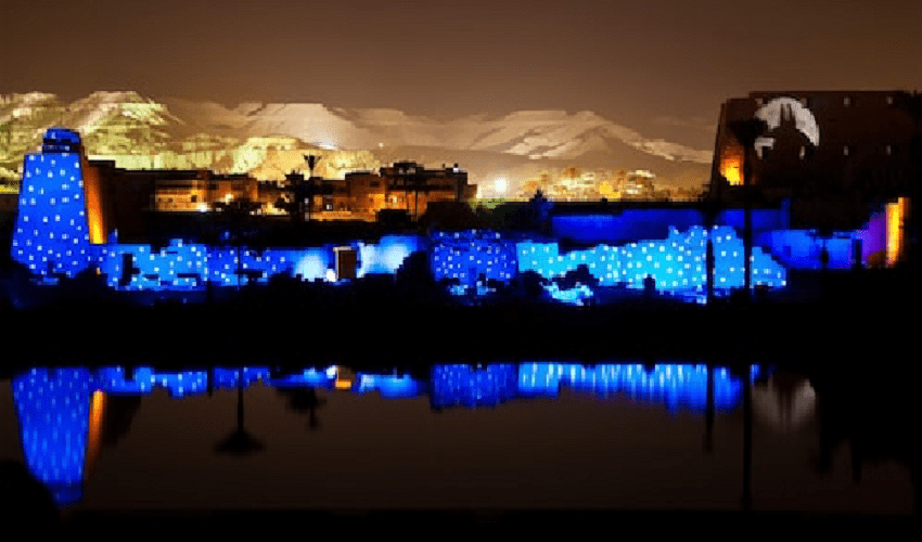 Suoni e Luci al Tempio di Karnak Luxor Suoni e Luci al Tempio di Karnak Luxor