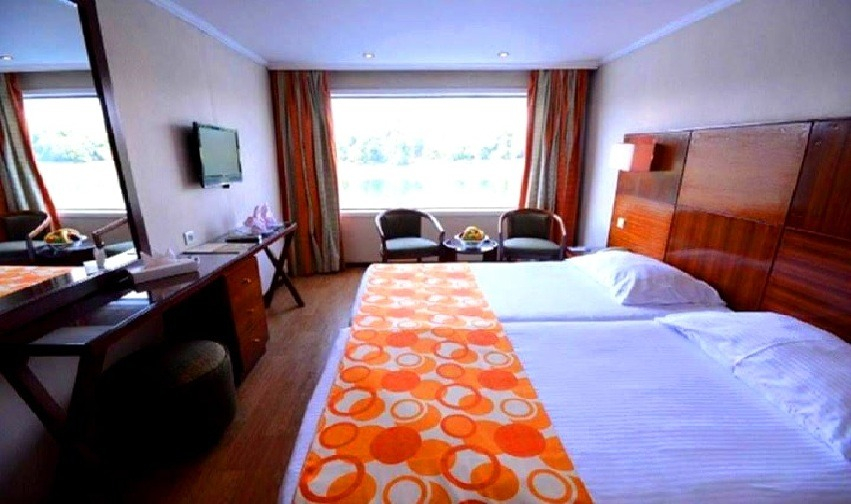 Radamis I Crucero por Nilo