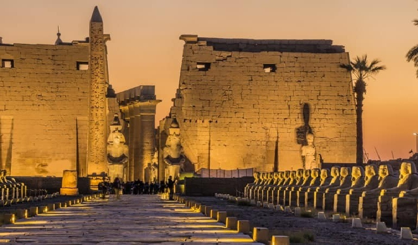El Templo De Luxor El Templo De Luxor