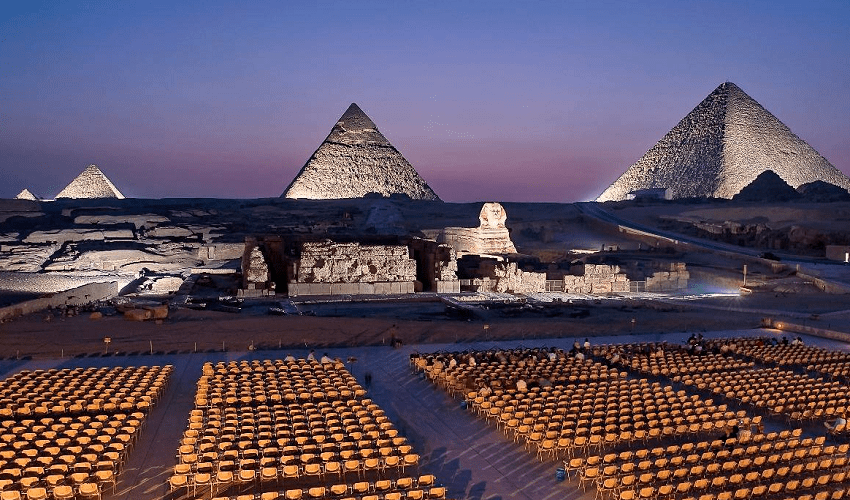 Spettacolo Suni E Luci Alle Piramidi 