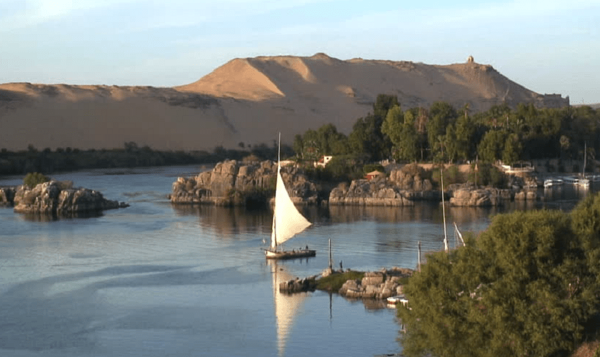 New Year Mini Cruises tours From Luxor to Aswan New Year Mini Cruises tours From Luxor to Aswan