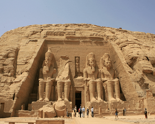 Escursione al tempio di Abu Simbel da crociera Sonesta St George Escursione al tempio di Abu Simbel da crociera Sonesta St George
