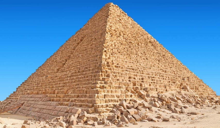 Las Pirámides y Sakkara del Puerto del Sokhna