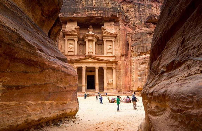 Petra Da Sharm In Bus & Traghetto