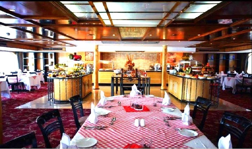 Radamis I Crucero por Nilo