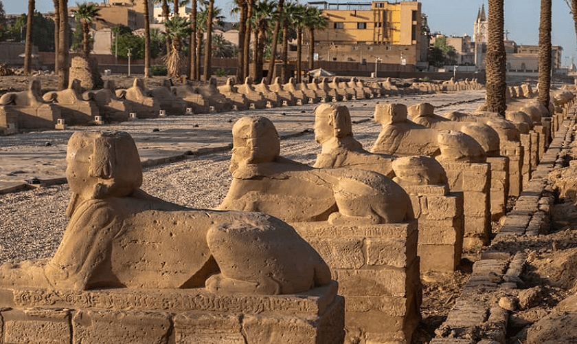 Posto de Medinet Habu e Ramesseum templos em Luxor Margem Ocidental